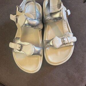 Laurence Dacade women’s Metallic Silver & WhiteSandals flat with strap 37